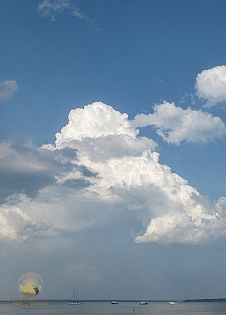 Towering cumulus over NKTB copyright ronaldzinconephotography