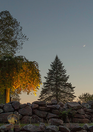 3.7% crescent moon with Venus over Exeter copyright ronzinconephotography