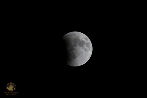 Partial eclipse stage of TLE copyright ronaldzinconephotography