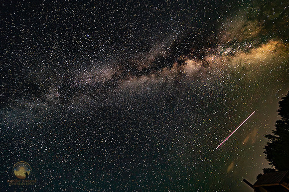 SMW and Satellite over frosty drew  copyright ronaldzinconephotography