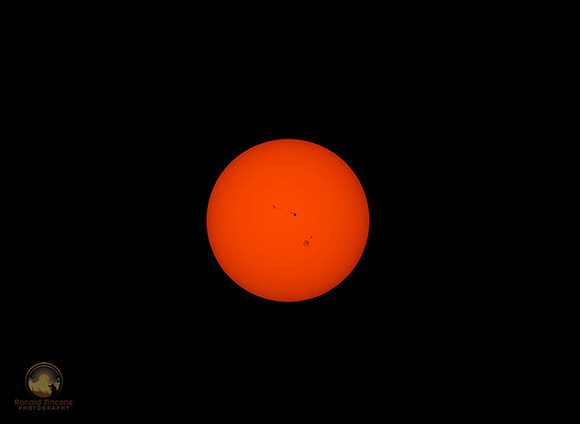 Sunspot groups AR2673 and AR2674 copyright ronaldzinconephotography