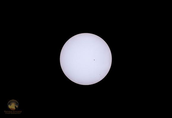 Sunspot groups AR3134 and AR3135 copyright ronaldzinconephotography