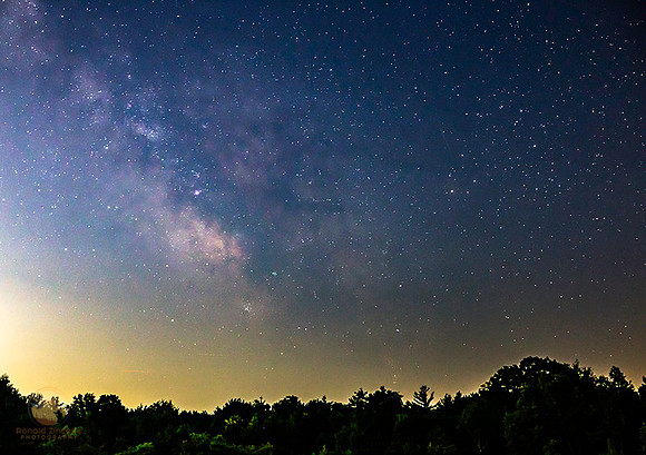 SMW over Borders Farm copyright ronaldzinconephotography