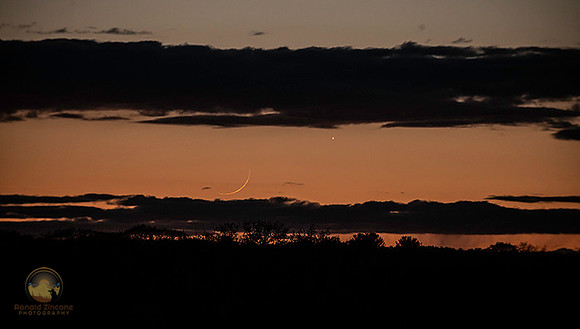 Young 0.47 day crescent moon with Venus, Shartner Farms, Exeter copyright ronaldzinconephotography