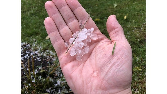 Small pea sized hail in Lincoln RI