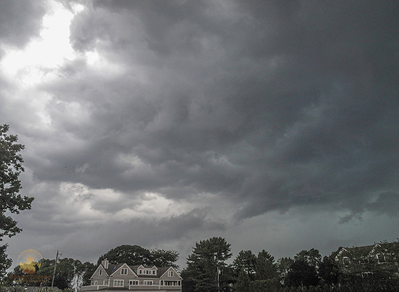 Shelf cloud over NKTB copyright ronaldzinconephotography