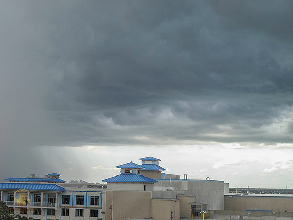 Thunderstorm over Orlando copyright ronaldzinconephotography