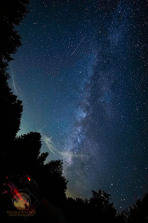 summer Milky Way copyright ronaldzinconephotography