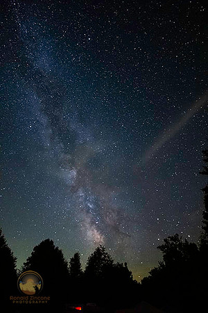 summer Milky Way copyright ronaldzinconephotography