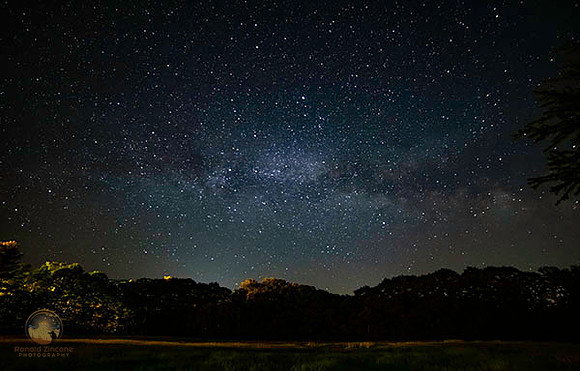 summer Milky Way over North Conway NH copyright ronaldzinconephotography