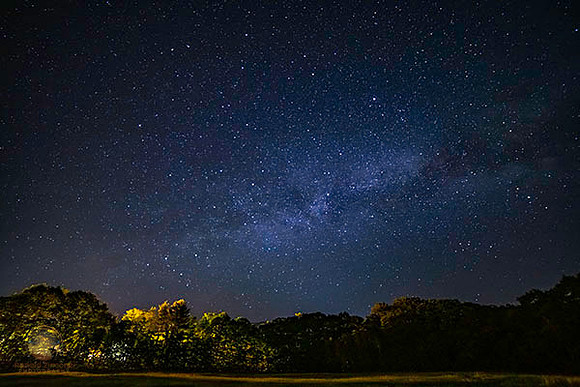 summer Milky Way over North Conway NH copyright ronaldzinconephotography