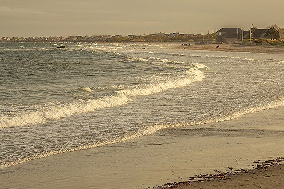 Scarborough Beach  copyright ronaldzinconephotography