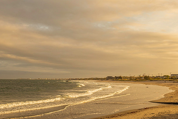 Scarborough Beach  copyright ronaldzinconephotography