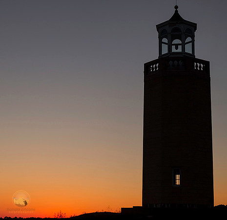 Avery Point lighthouse sunset no7 copyright ronaldzinconephotography