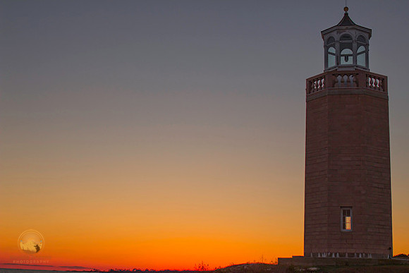 Avery Point lighthouse sunset no10 copyright ronaldzinconephotography