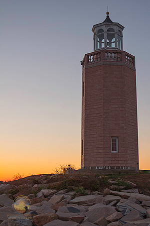Avery Point lighthouse sunset no11 copyright ronaldzinconephotography
