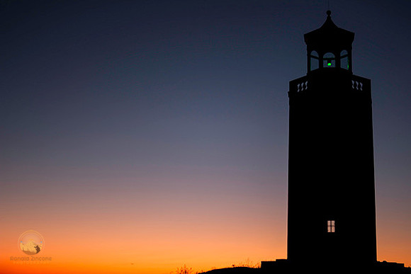 Avery Point lighthouse sunset no12 copyright ronaldzinconephotography