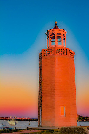 Avery Point lighthouse sunset copyright ronaldzinconephotography