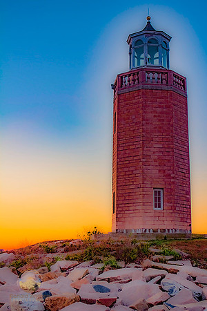 Avery Point lighthouse sunset  copyright ronaldzinconephotography