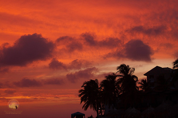 Aruba sunset copyright ronaldzinconephotography