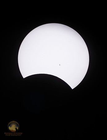 Partial eclipse no13, 4/8/24 Plano TX  copyright ronaldzinconephotography