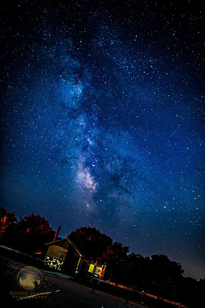 summer Milky Way over frosty drew copyright ronaldzinconephotography