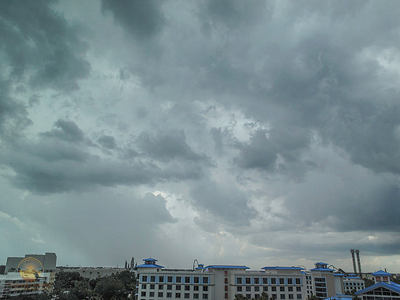 Thunderstorm over Orlando copyright ronaldzinconephotography