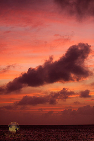 Aruba sunset copyright ronaldzinconephotography