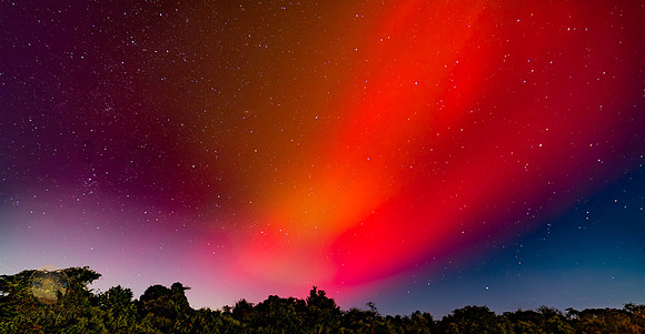 Northern Lights 10/10/24 copyright ronaldzinconephotography