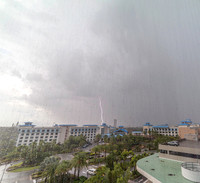 Lightning over Orlando copyright ronaldzinconephotographyo