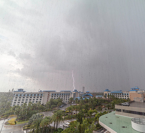 Lightning over Orlando copyright ronaldzinconephotographyo