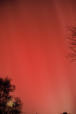 Blood red aurora 2003, Richmond, RI copyright ronaldzinconephotography