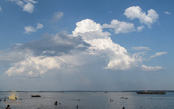 Towering cumulus over NKTB copyright ronaldzinconephotography