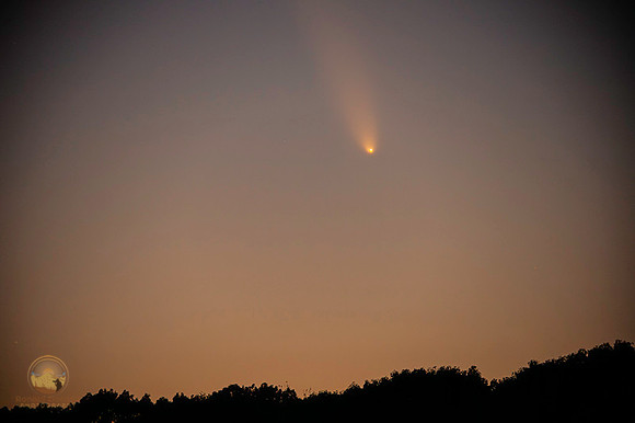 Comet T-Atlas C/2023 A3 on 10/12/24 mag -4.9 tail 15 deg copyright ronaldzinconephotography